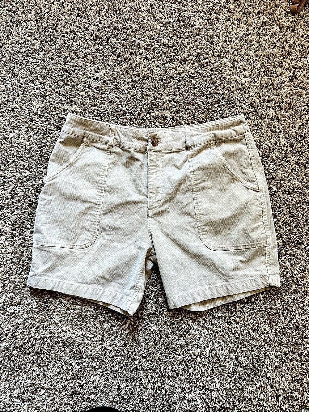Marine Layer Saturday Corduroy Short Bermuda Shorts in White Waist 36